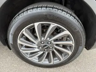Lincoln Corsair 2023 AWD Reserve 4dr SUV