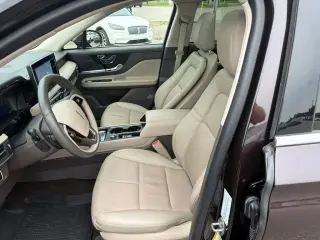 Lincoln Corsair 2023 AWD Reserve 4dr SUV