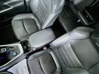 Toyota RAV4 Híbrido 2021 AWD Limited SUV 4 puertas