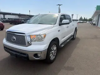 Toyota Tundra 2013 4x2 Platinum 4dr Cabina CrewMax Pickup SB (5.7L V8)