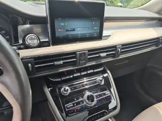 Lincoln Corsair 2022 tracción total estándar 4 puertas SUV