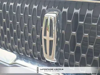 Lincoln Corsair 2022 tracción total estándar 4 puertas SUV
