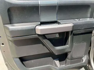 Ford F-150 2018 4x4 XLT 4p SuperCrew 5.5 ft. SB