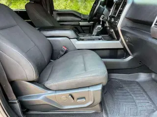 Ford F-150 2018 4x4 XLT 4p SuperCrew 5.5 ft. SB