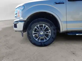 Ford F-150 2018 4x4 Lariat 4 puertas SuperCrew 5.5 pies. SB