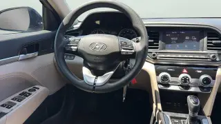 Hyundai ELANTRA 2019 SE 4p Sedan 6M