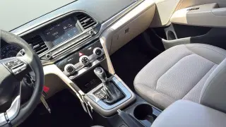 Hyundai ELANTRA 2019 SE 4p Sedan 6M