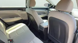 Hyundai ELANTRA 2019 SE 4p Sedan 6M