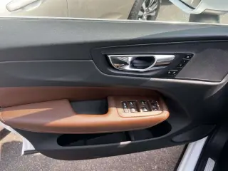 Volvo XC60 2020 AWD T5 Momentum 4p SUV