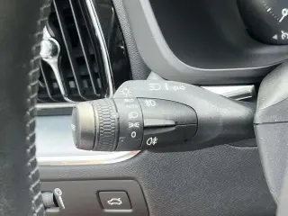 Volvo XC60 2020 AWD T5 Momentum 4p SUV