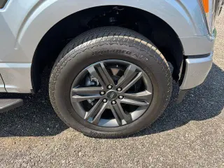 Ford F-150 2023 4x4 XLT 4 puertas SuperCrew 5.5 ft. SB