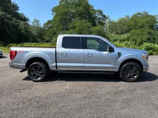 Ford F-150 2023 4x4 XLT 4 puertas SuperCrew 5.5 ft. SB