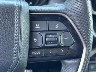 Toyota Tundra 2024 4x4 SR5 Cabina CrewMax de 4 puertas Pick‑up SB
