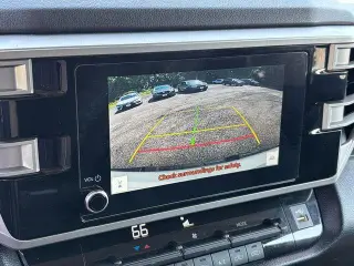 Toyota Tundra 2024 4x4 SR5 Cabina CrewMax de 4 puertas Pick‑up SB