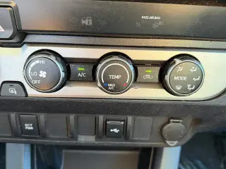 Toyota Tacoma 2020 4x4 TRD Pro 4 puertas Cabina Doble 5.0 pies Cama corta 6M