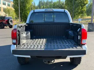 Toyota Tacoma 2020 4x4 TRD Pro 4 puertas Cabina Doble 5.0 pies Cama corta 6M