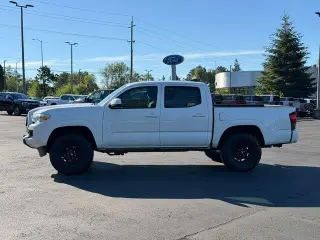 Toyota Tacoma 2020 4x4 TRD Pro 4 puertas Cabina Doble 5.0 pies Cama corta 6M