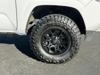 Toyota Tacoma 2020 4x4 TRD Pro 4 puertas Cabina Doble 5.0 pies Cama corta 6M