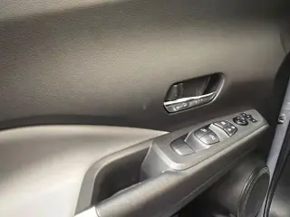 Nissan Kicks 2021 SR 4dr Crossover