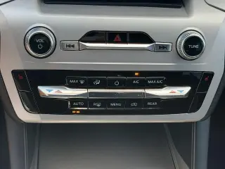 Ford Explorer 2023 XLT SUV 4 puertas