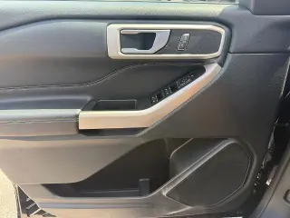 Ford Explorer 2023 XLT SUV 4 puertas