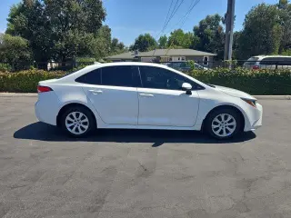 Toyota Corolla 2024 LE Sedán 4p.
