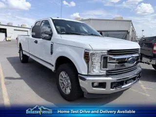 Ford F-250 Super Duty 2018 4x2 XLT 4 puertas Cabina Súper 6.8 pies de caja corta de carga