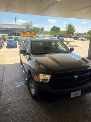 Ram 1500 Clásico 2020 4x4 Tradesman 4p. Cabina Extendida 5.5 pies ST Camioneta