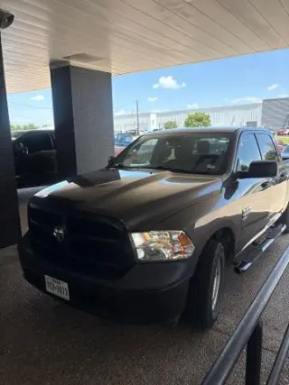 Ram 1500 Clásico 2020 4x4 Tradesman 4p. Cabina Extendida 5.5 pies ST Camioneta