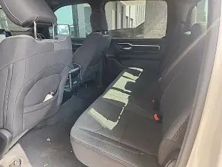 Ram 1500 2024 4x4 Big Horn 4p Cabina Completa 5.6 pies Cajón Pickup