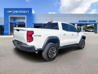 Chevrolet Colorado 2024 4x4 ZR2 4p Cabina de Tripulación 5 pies de caja larga