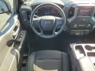 Chevrolet Silverado 1500 2025 4x4 Custom Trail Boss 4 puertas Cabina Doble 5.8 pies. SB
