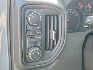 Chevrolet Silverado 1500 2025 4x4 Custom Trail Boss 4 puertas Cabina Doble 5.8 pies. SB