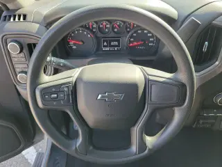 Chevrolet Silverado 1500 2025 4x4 Custom Trail Boss 4 puertas Cabina Doble 5.8 pies. SB