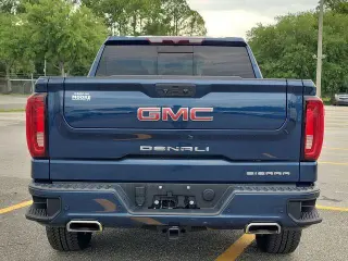 GMC Sierra 1500 2022 4x4 Denali 4p. Cabina de Tripulación 5,8 pies LB