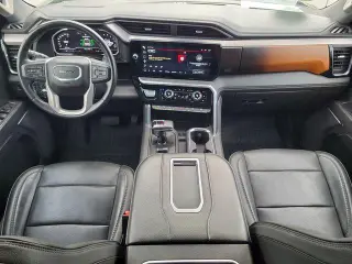 GMC Sierra 1500 2022 4x4 Denali 4p. Cabina de Tripulación 5,8 pies LB