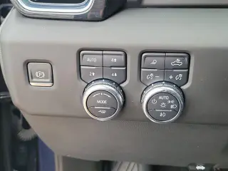 GMC Sierra 1500 2022 4x4 Denali 4p. Cabina de Tripulación 5,8 pies LB