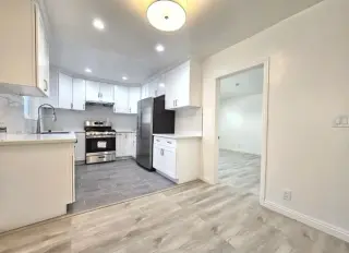 2 Bed Apt in James M Wood Blvd
