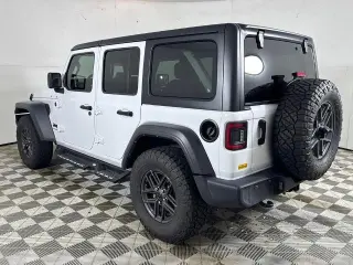 Jeep Wrangler 2024 4x4 Sport SUV de 4 puertas