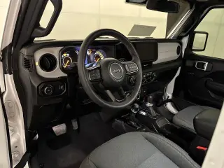 Jeep Wrangler 2024 4x4 Sport SUV de 4 puertas