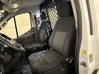Ford Transit 2025 250 3 puertas LWB Furgón de carga de techo bajo