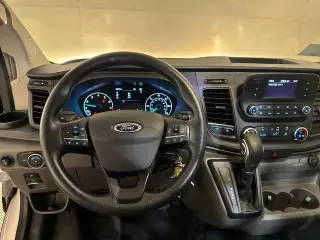 Ford Transit 2025 250 3 puertas LWB Furgón de carga de techo bajo
