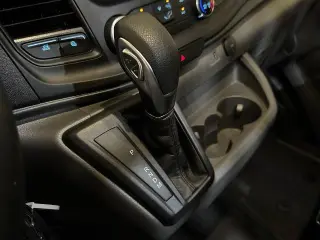 Ford Transit 2025 250 3 puertas LWB Furgón de carga de techo bajo