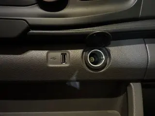 Ford Transit 2025 250 3 puertas LWB Furgón de carga de techo bajo