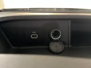 Ford Transit 2025 250 3 puertas LWB Furgón de carga de techo bajo