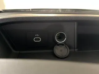 Ford Transit 2025 250 3 puertas LWB Furgón de carga de techo bajo