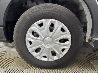 Ford Transit 2025 250 3 puertas LWB Furgón de carga de techo bajo