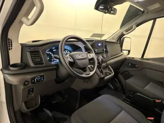 Ford Transit 2025 250 Cargo Van de 3 puertas, batalla larga y techo bajo
