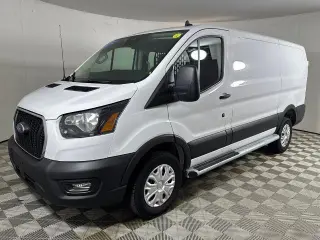 Ford Transit 2025 250 Cargo Van de 3 puertas, batalla larga y techo bajo