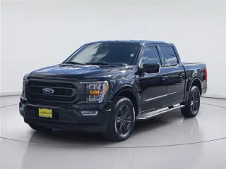 Ford F-150 2023 4x2 XL 4 puertas SuperCrew 5.5 pies caja corta